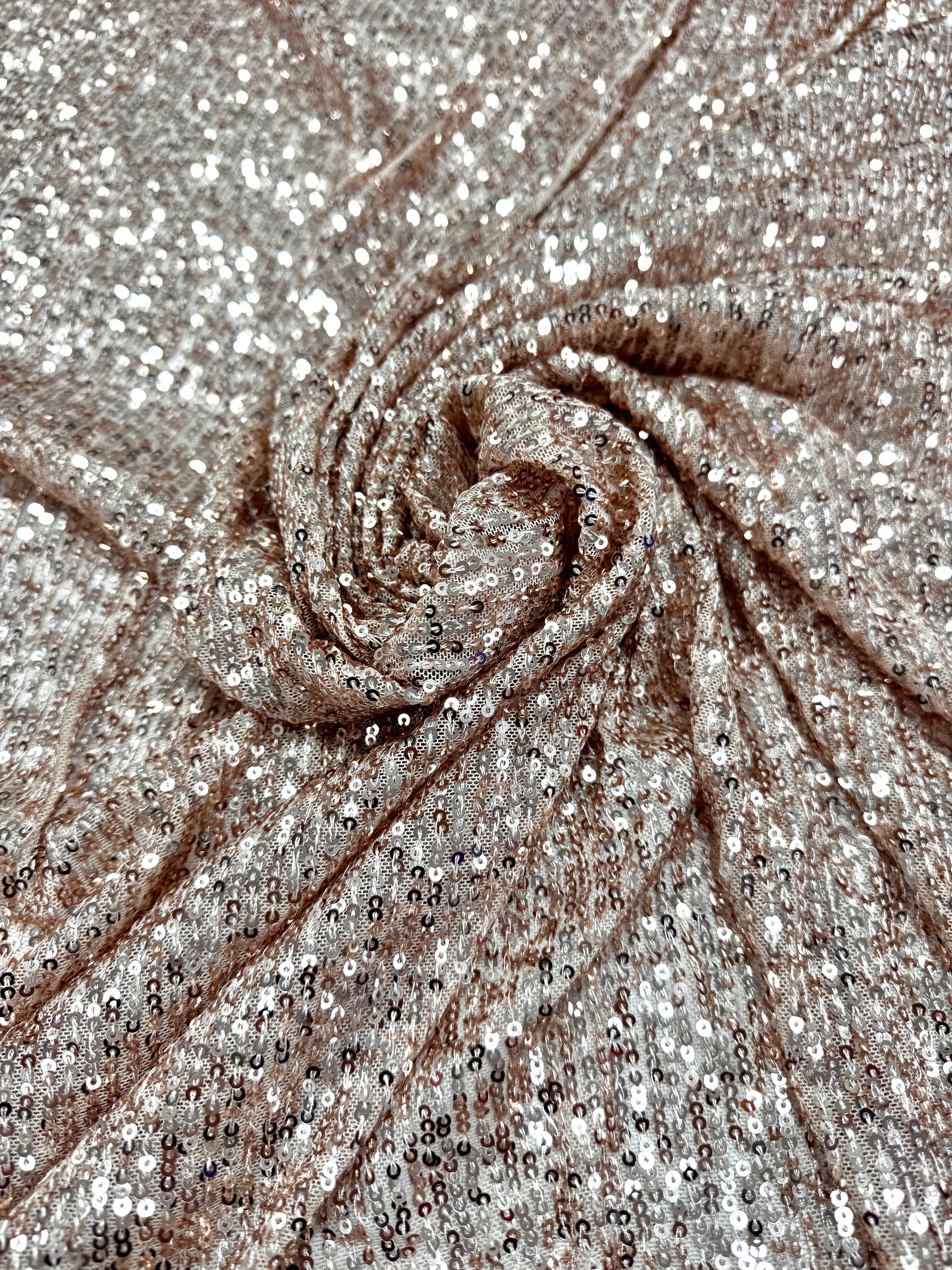 Paiete pe tull elastic, Crem cu Auriu roze