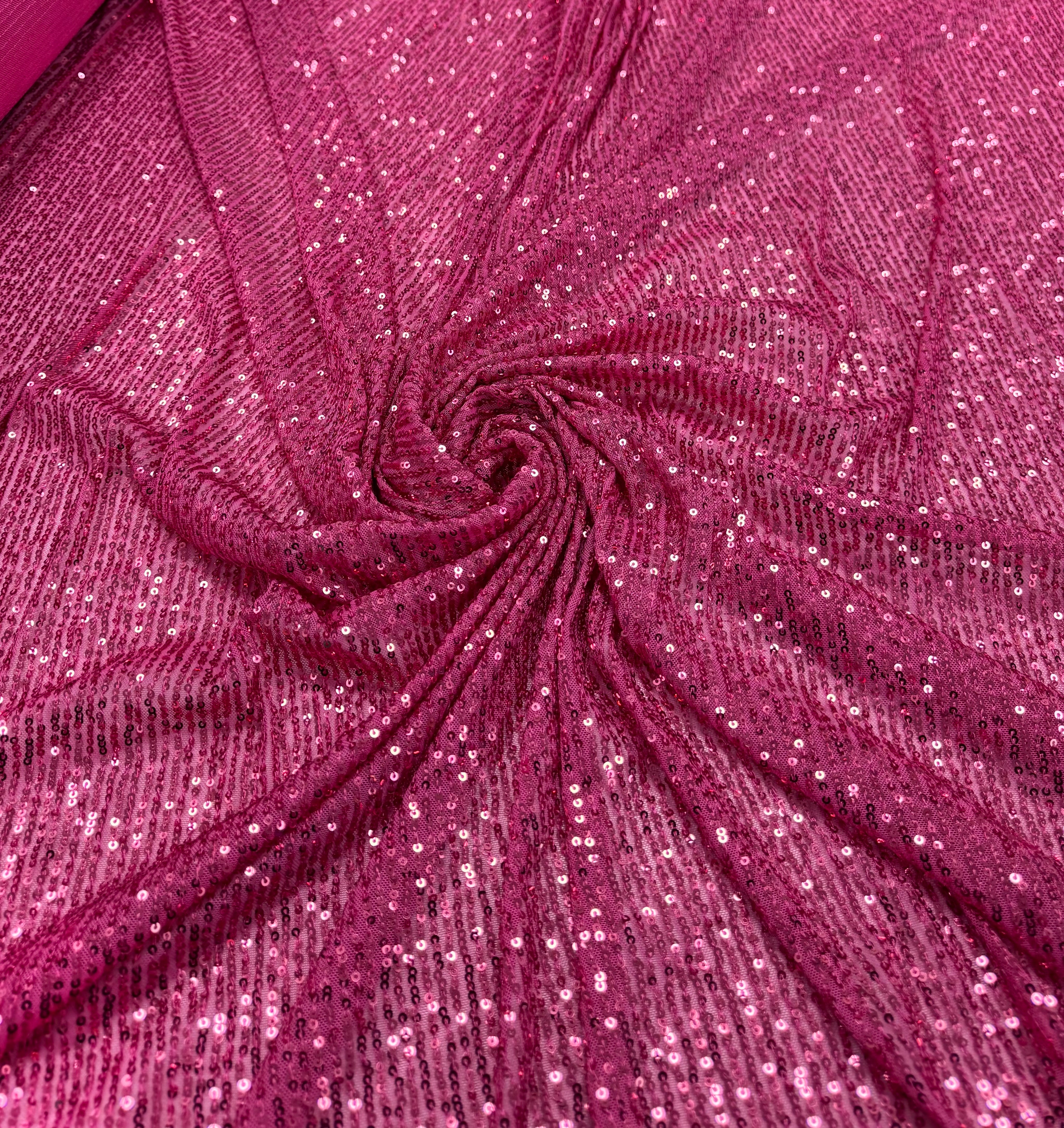 Paiete pe tull elastic, Roz