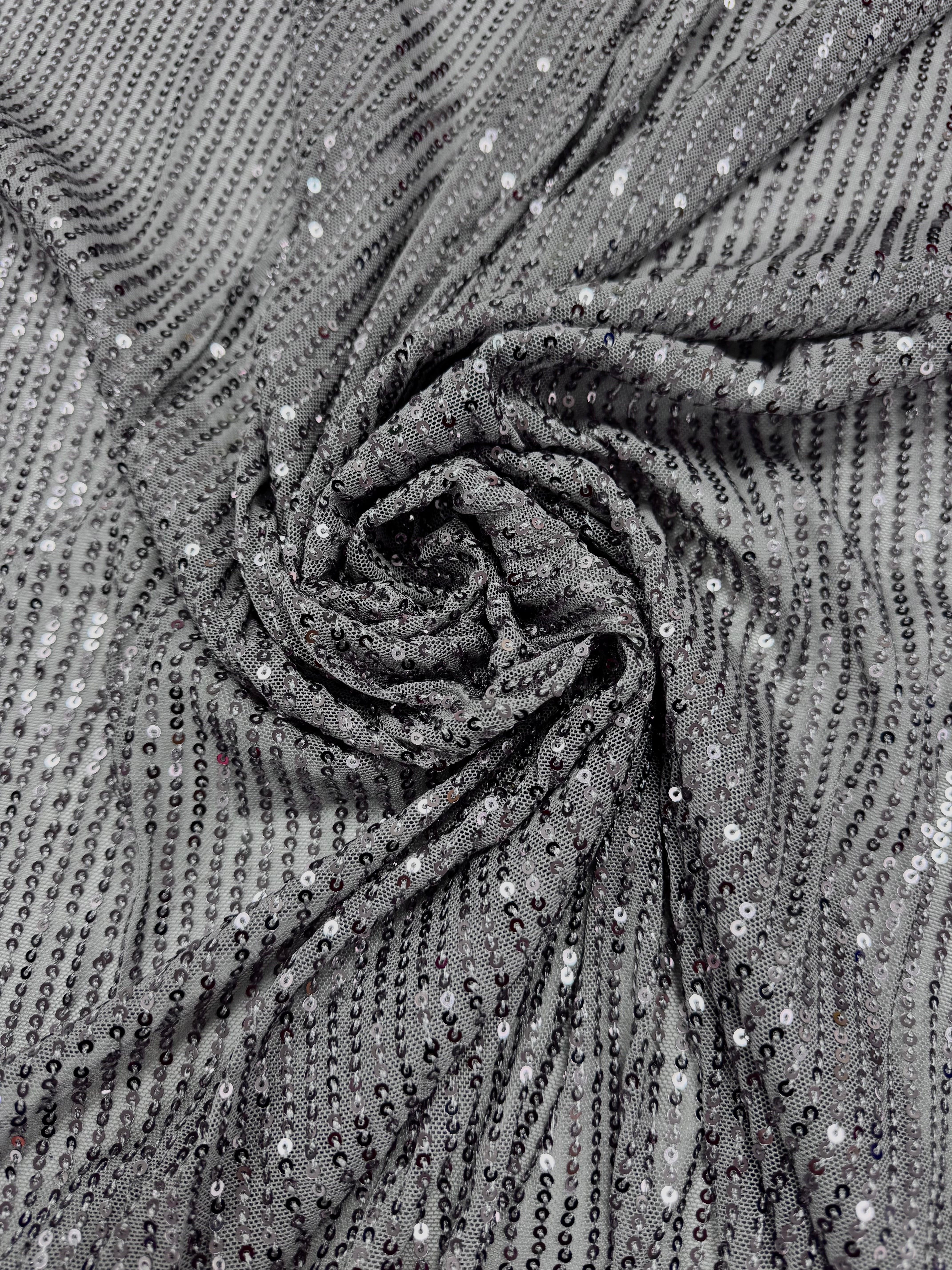 Paiete pe tull elastic, Gri