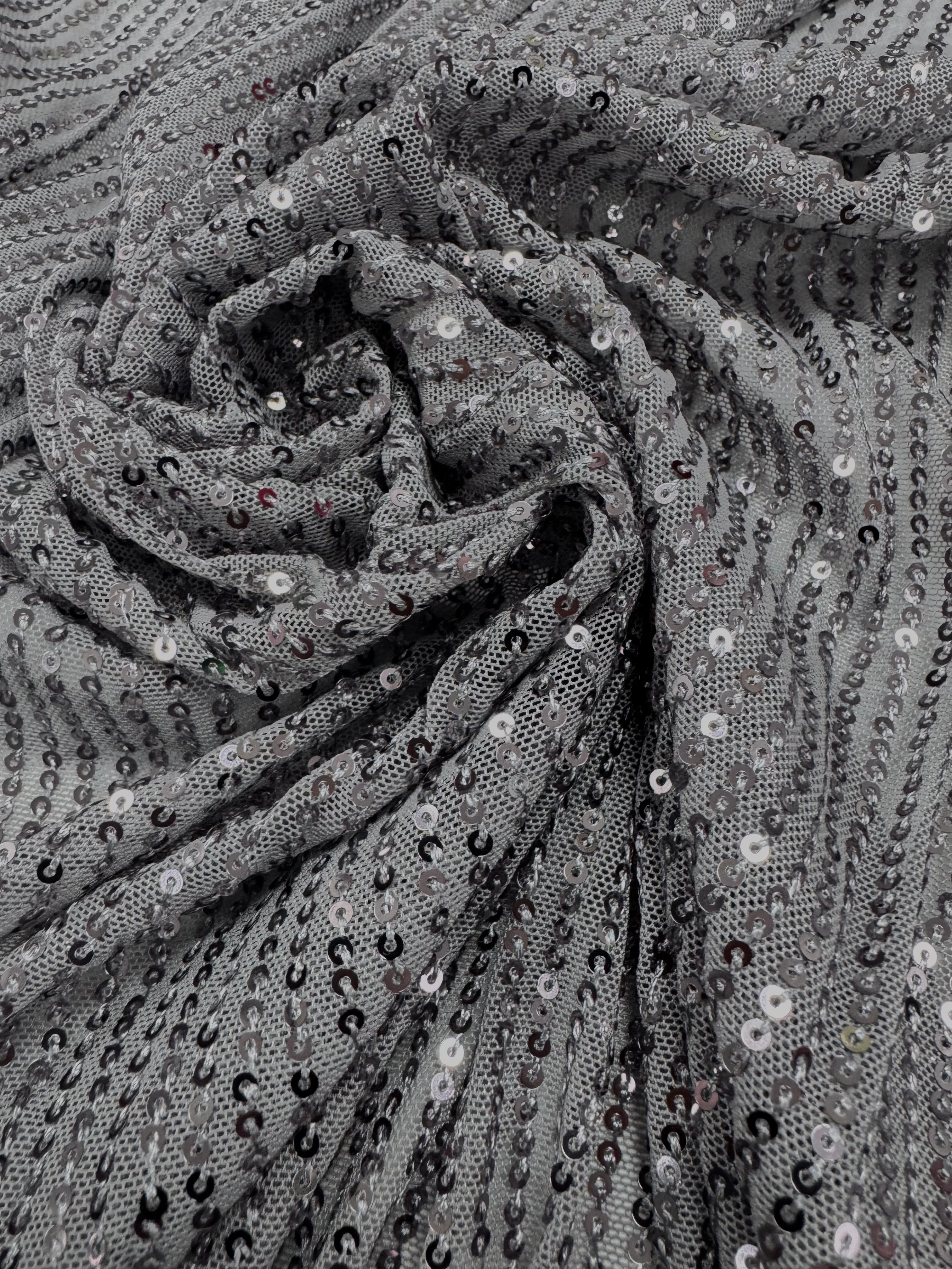 Paiete pe tull elastic, Gri