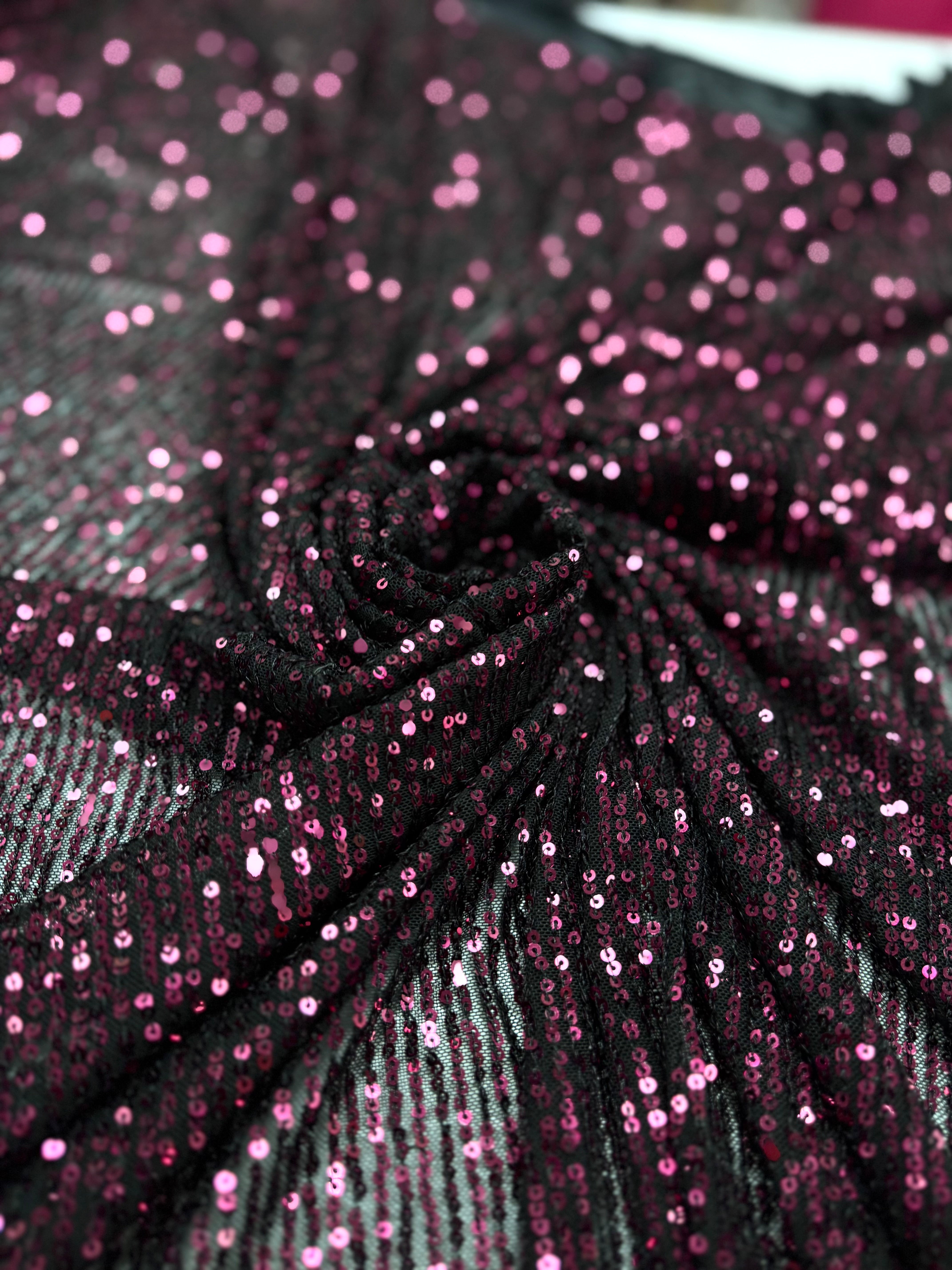 Paiete pe tull elastic, Magenta cu Negru