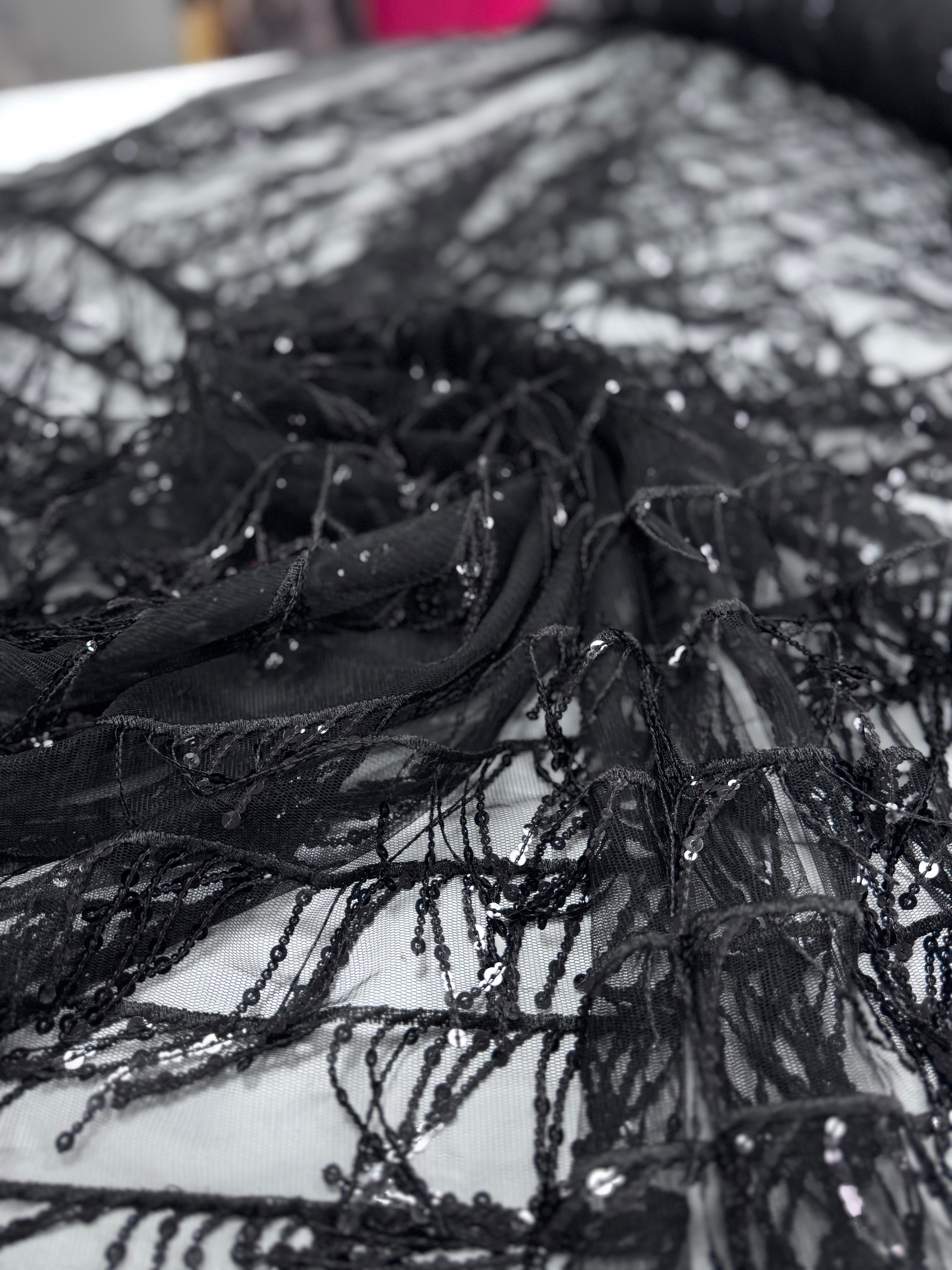 Tull elastic cu franjuri din paiete, Negru