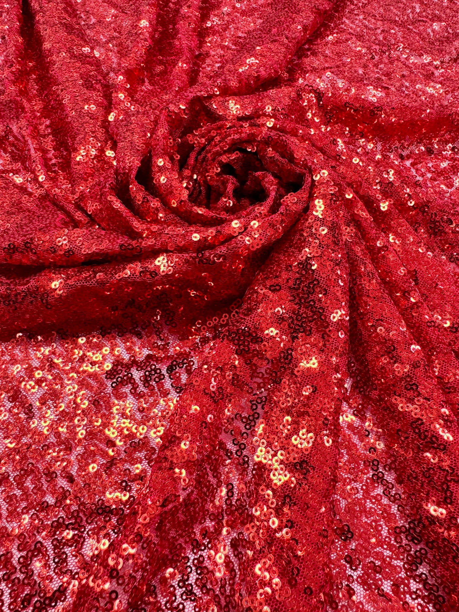 Paiete pe tull elastic, Rosu