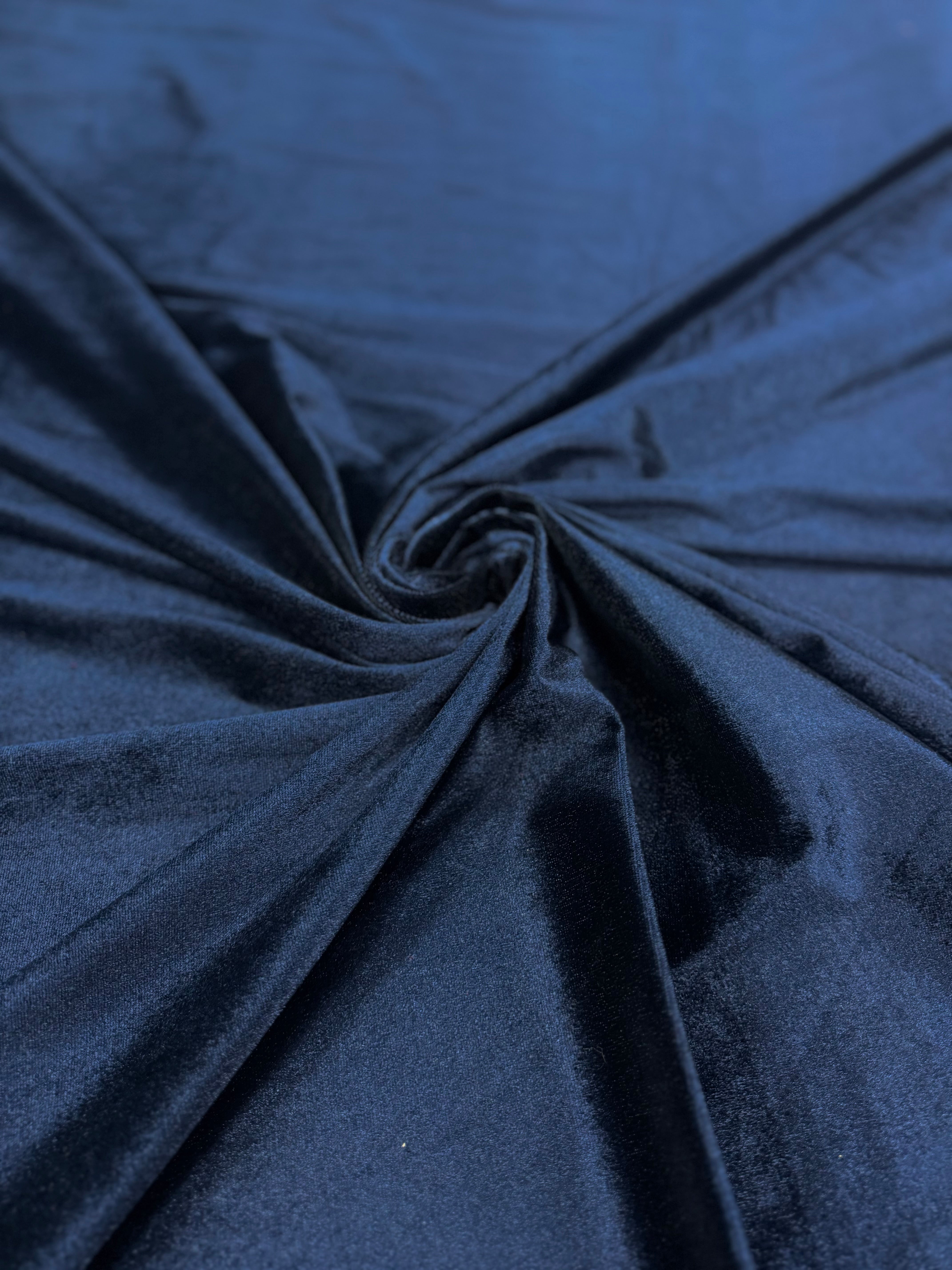 Catifea elastica, Bleumarin