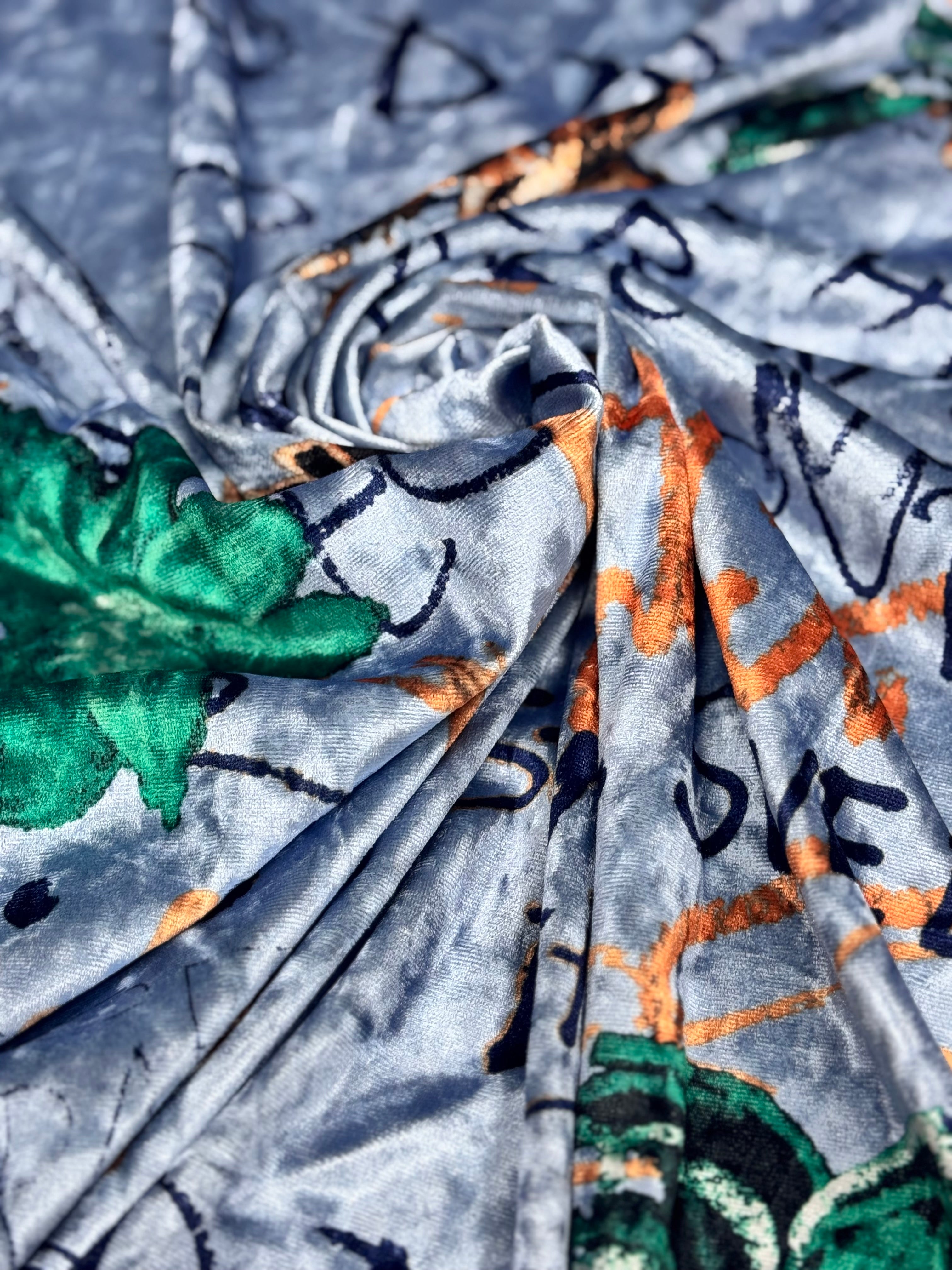 Catifea elastica cu model