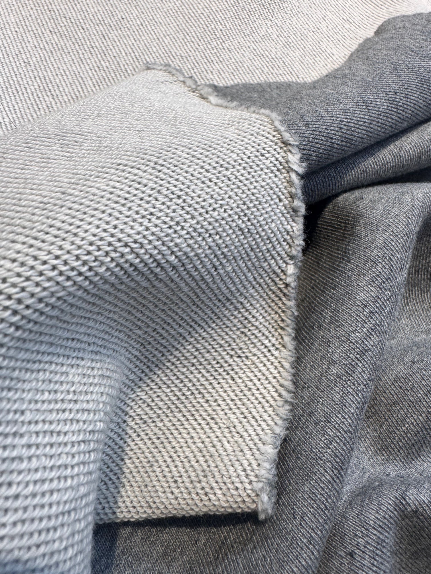 Tesatura trening (French Terry 3 Fire) Gri