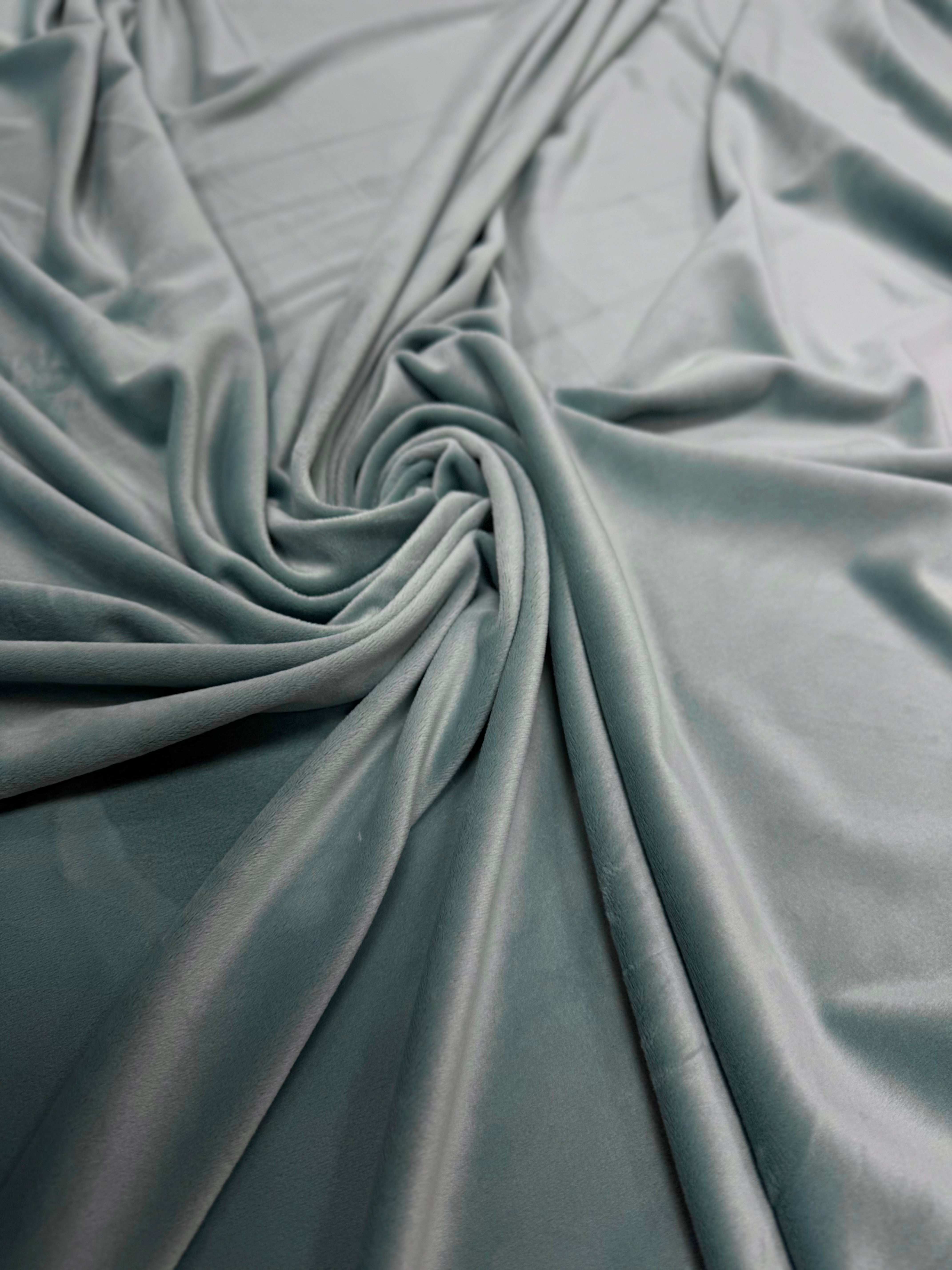 Catifea training (soft), Gri verzui