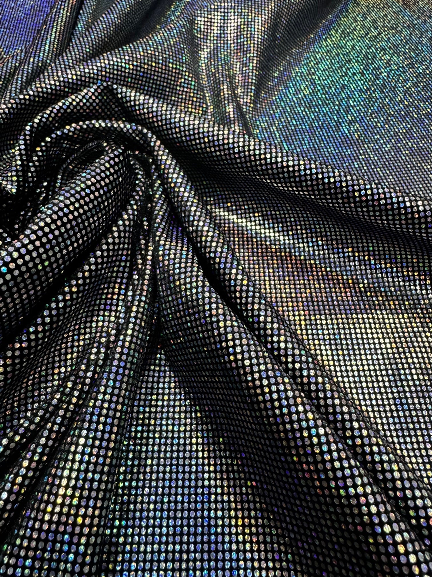 Catifea elastica neagra cu pelicula multicolora