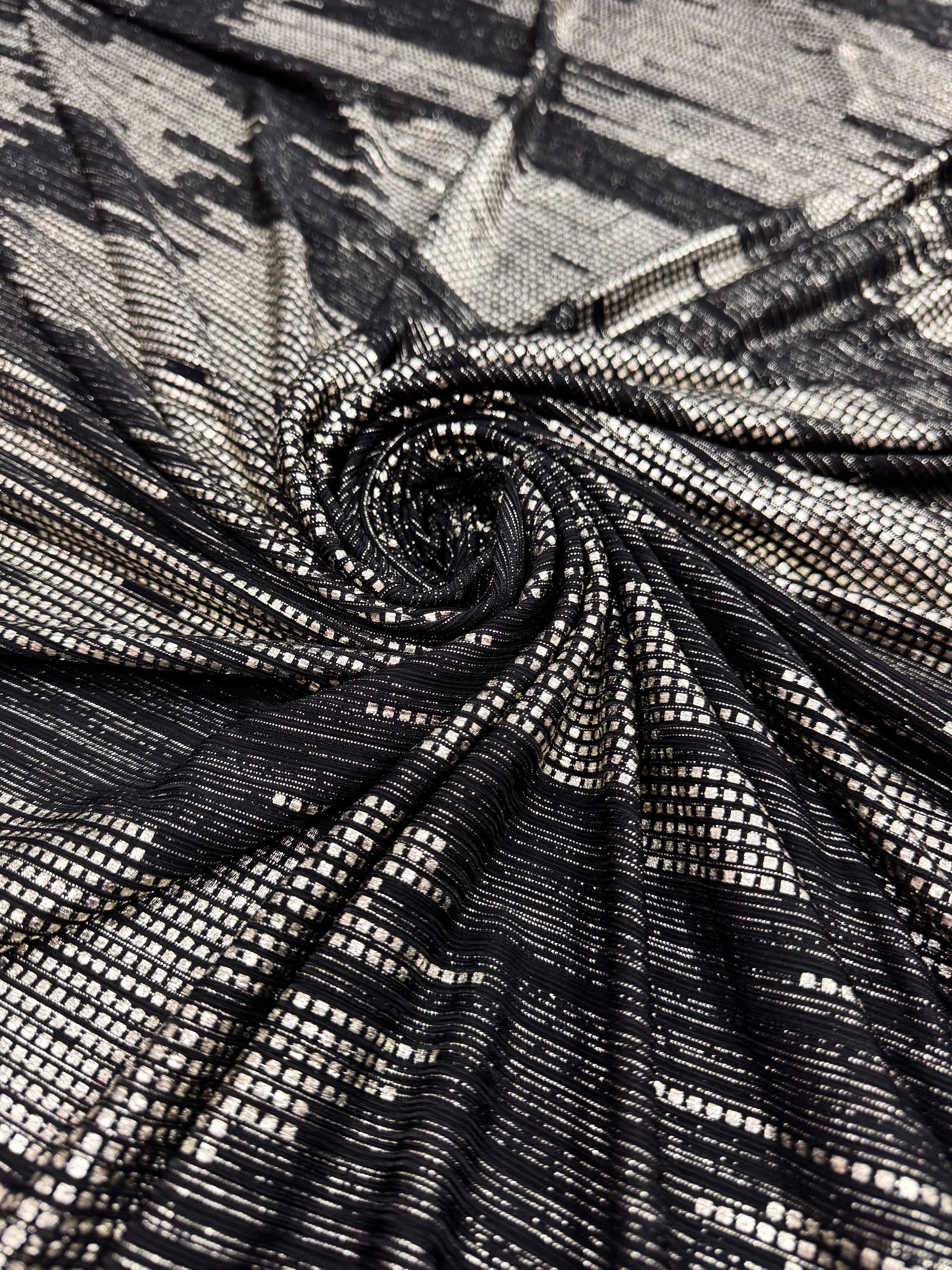 Lurex negru cu auriu