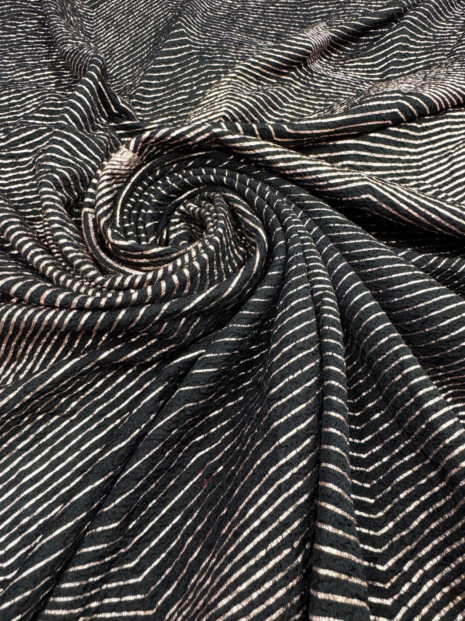 Lurex negru cu auriu