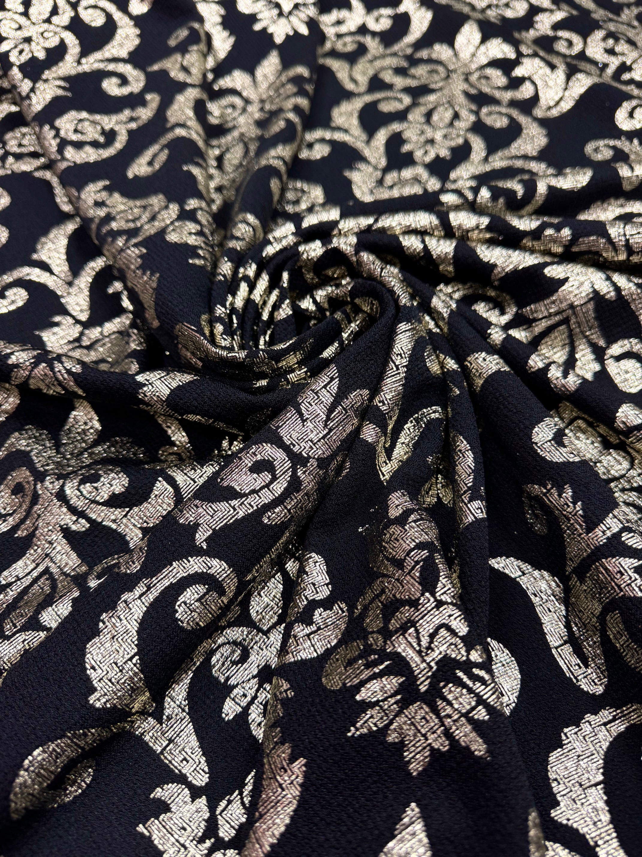 Lurex negru cu auriu